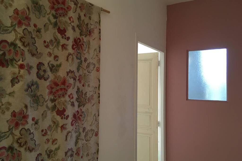 Saint-Antonin-Noble-Val Appartement De 75 M2 Dans Maison Familiale المظهر الخارجي الصورة